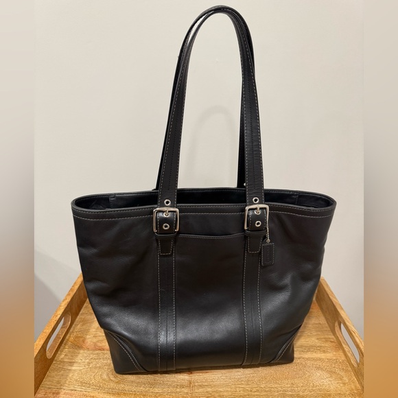 Coach Hampton Black Smooth Leather Tote Shoulder Bag Zip Top F11202 - Picture 5 of 8